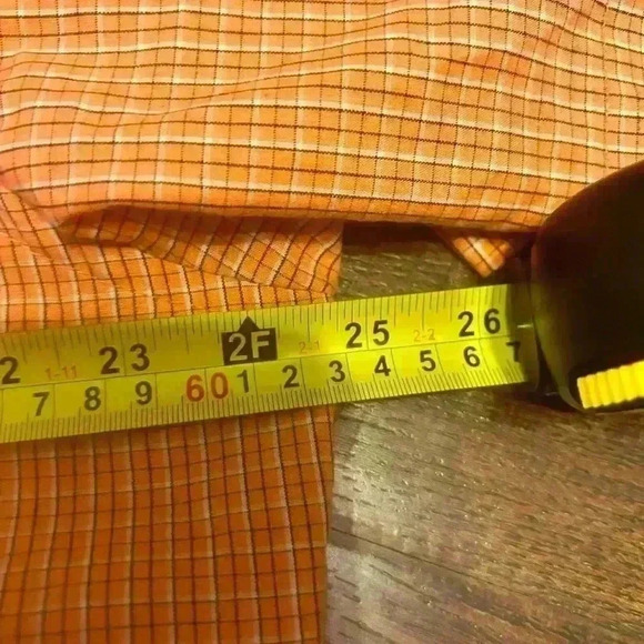 Van Heuson Men’s L No Iron Short Sleeve Orange Plaid Button Down - Picture 6 of 9